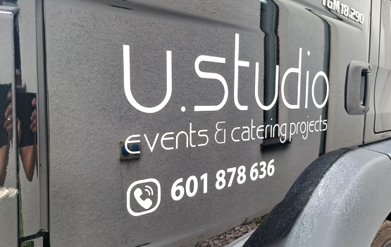 Oklejanie samochodów reklamą Mierzyn